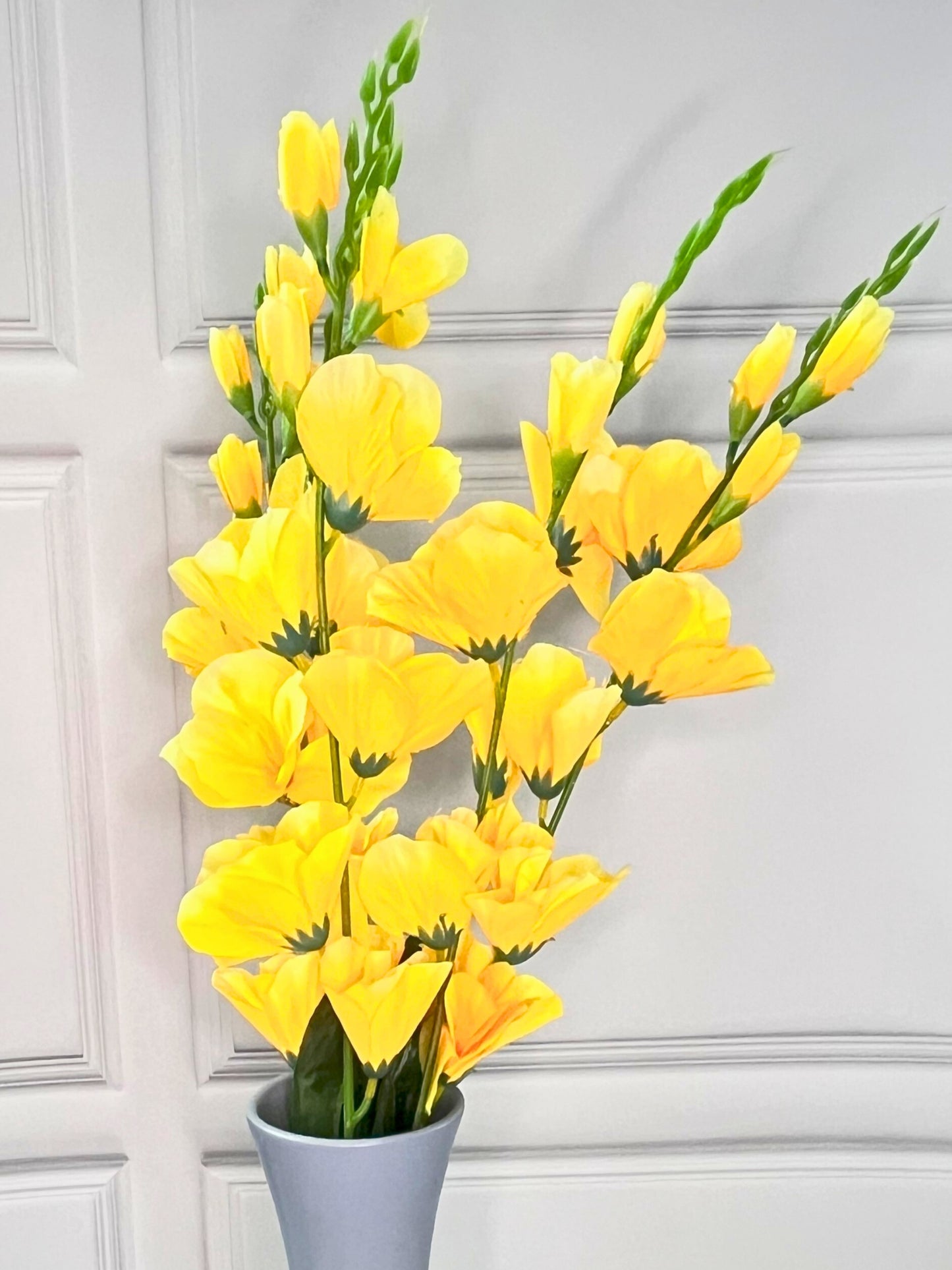 Akaar Gladiolus Flower Long Bunch for Home Decoration