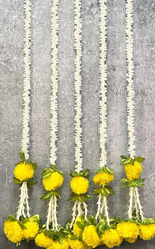 Akaar Mogra Garland with Yellow Marigold and Leaves Delicate Endings (Pack of 5)