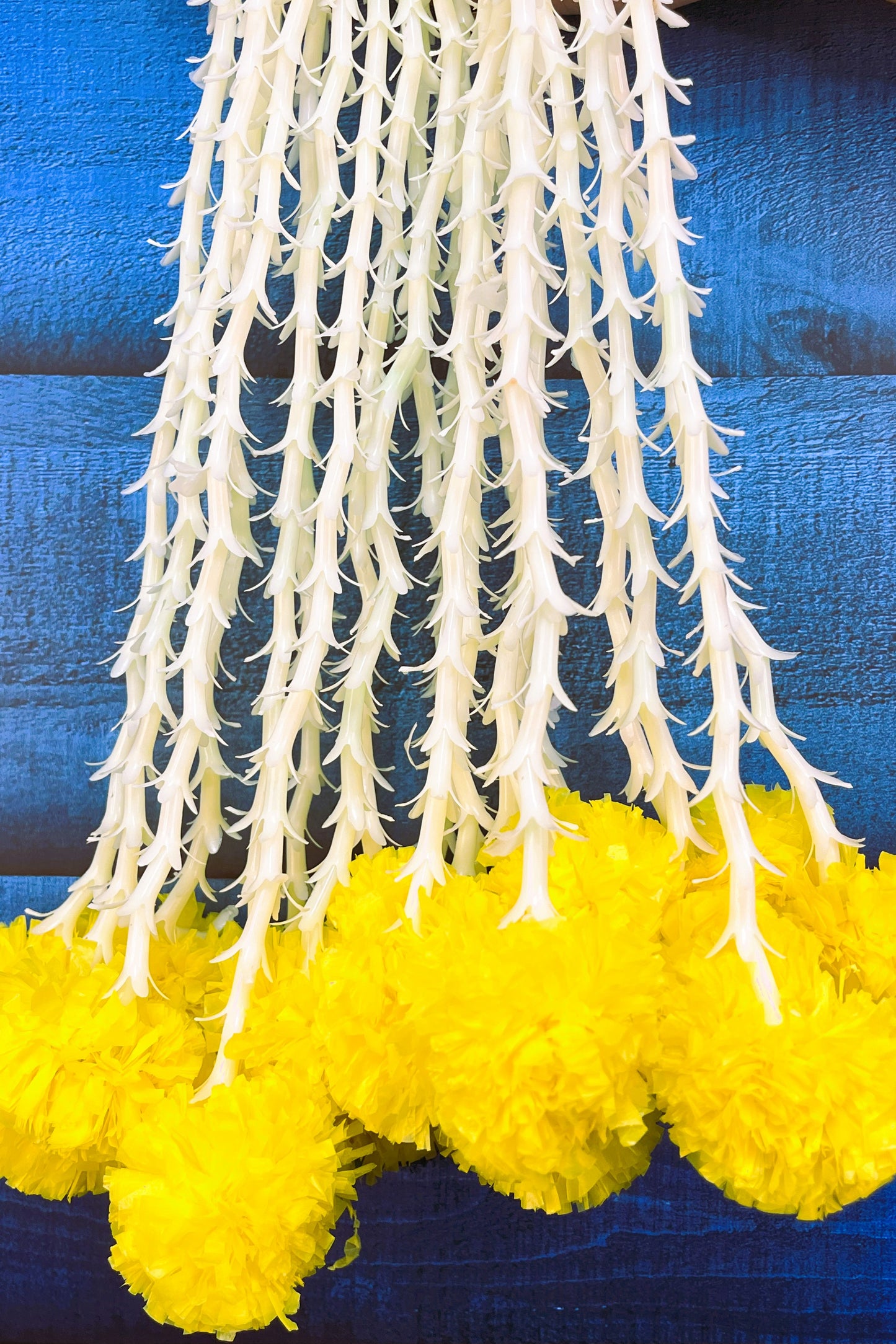 Akaar Marigold Garland with Jasmine and Marigold Endings (Pack of 5)