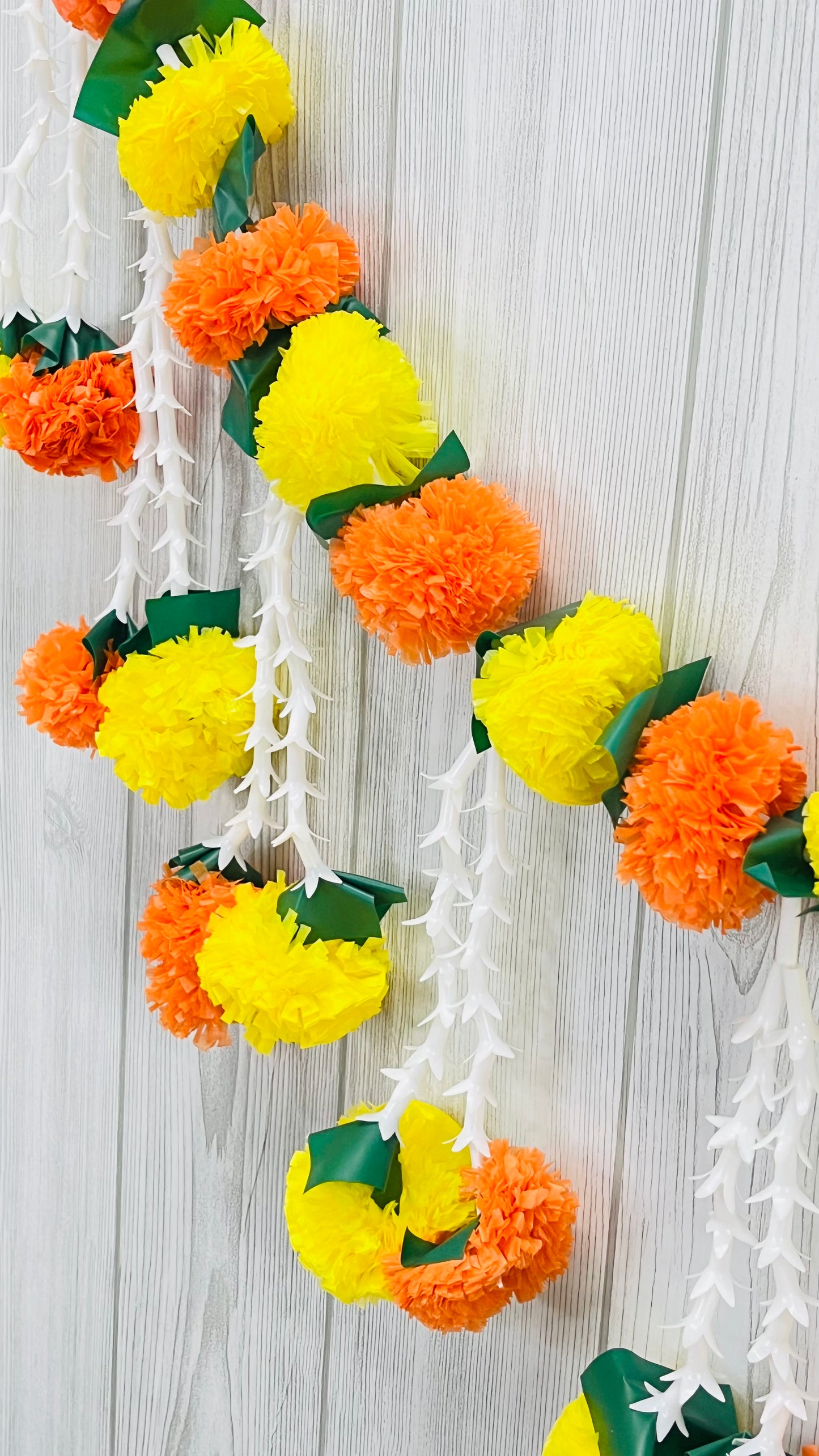 Akaar Festive Bandhanwar in marigold and rajnigandha jhumki