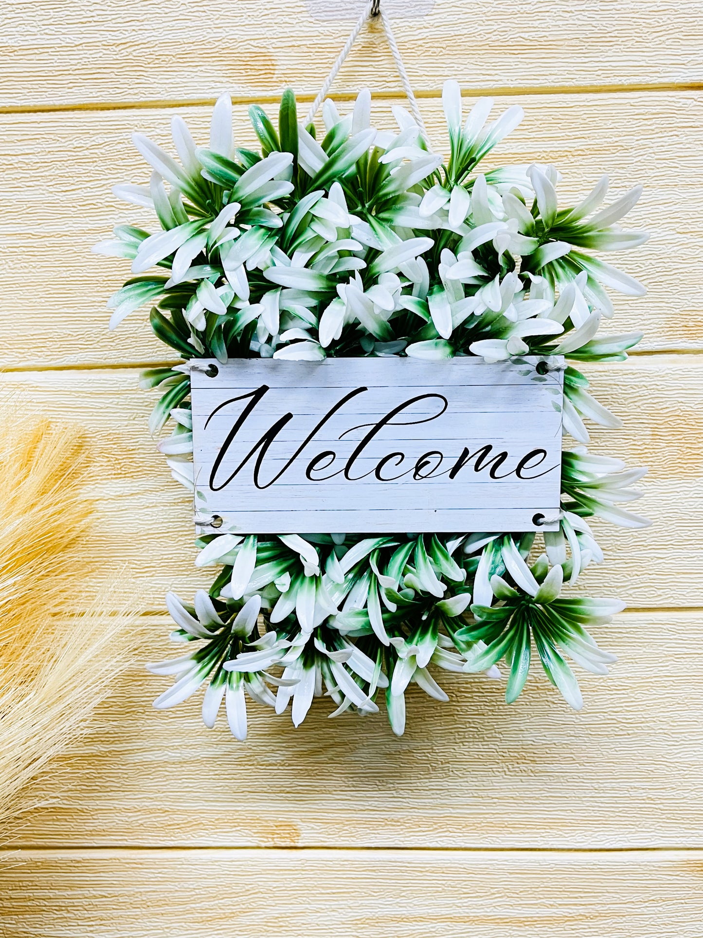 Akaar Welcome Signage in White