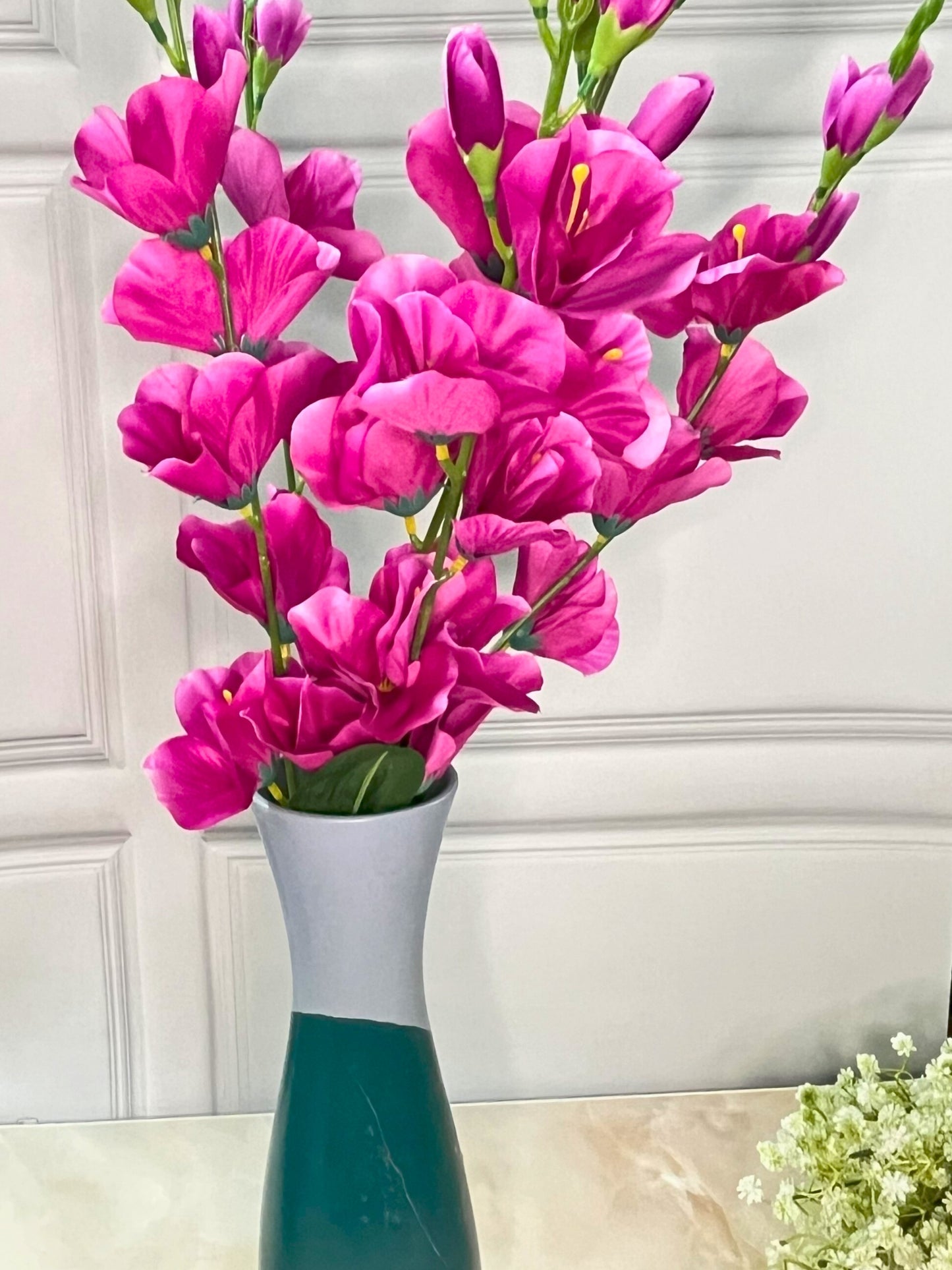 Akaar Gladiolus Flower Long Bunch for Home Decoration